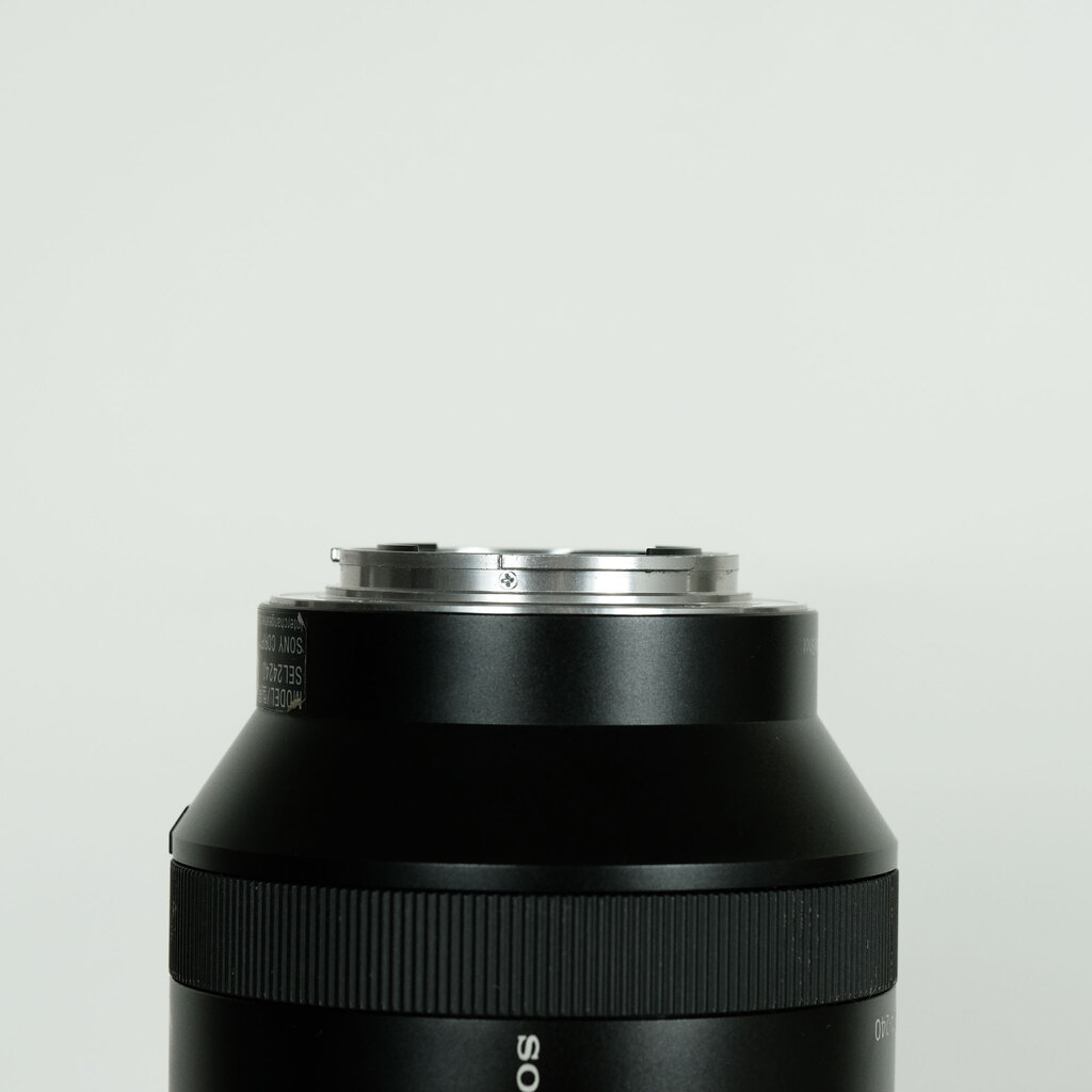 SONY FE 24-240mm F3.5-6.3 OSS SEL24240