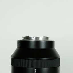 SONY FE 24-240mm F3.5-6.3 OSS SEL24240