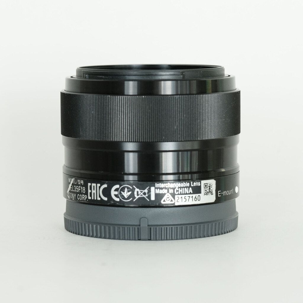 SONY E 35mm F1.8 OSS SEL35F18