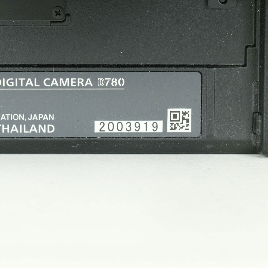 Nikon D780