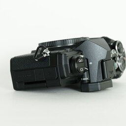 OLYMPUS OM-D E-M5 Mark III