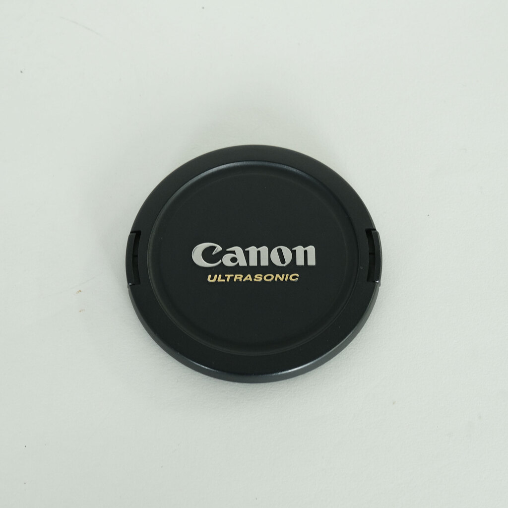 Canon EF20-35mm F3.5-4.5 USM