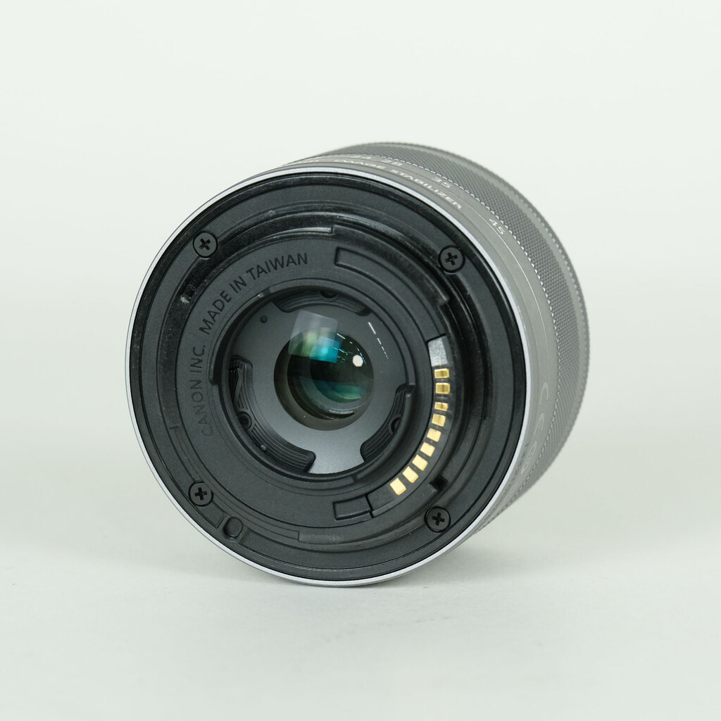 Canon EF-M15-45mm F3.5-6.3 IS STM Canon EF-M15-45mm F3.5-6.3 IS STM