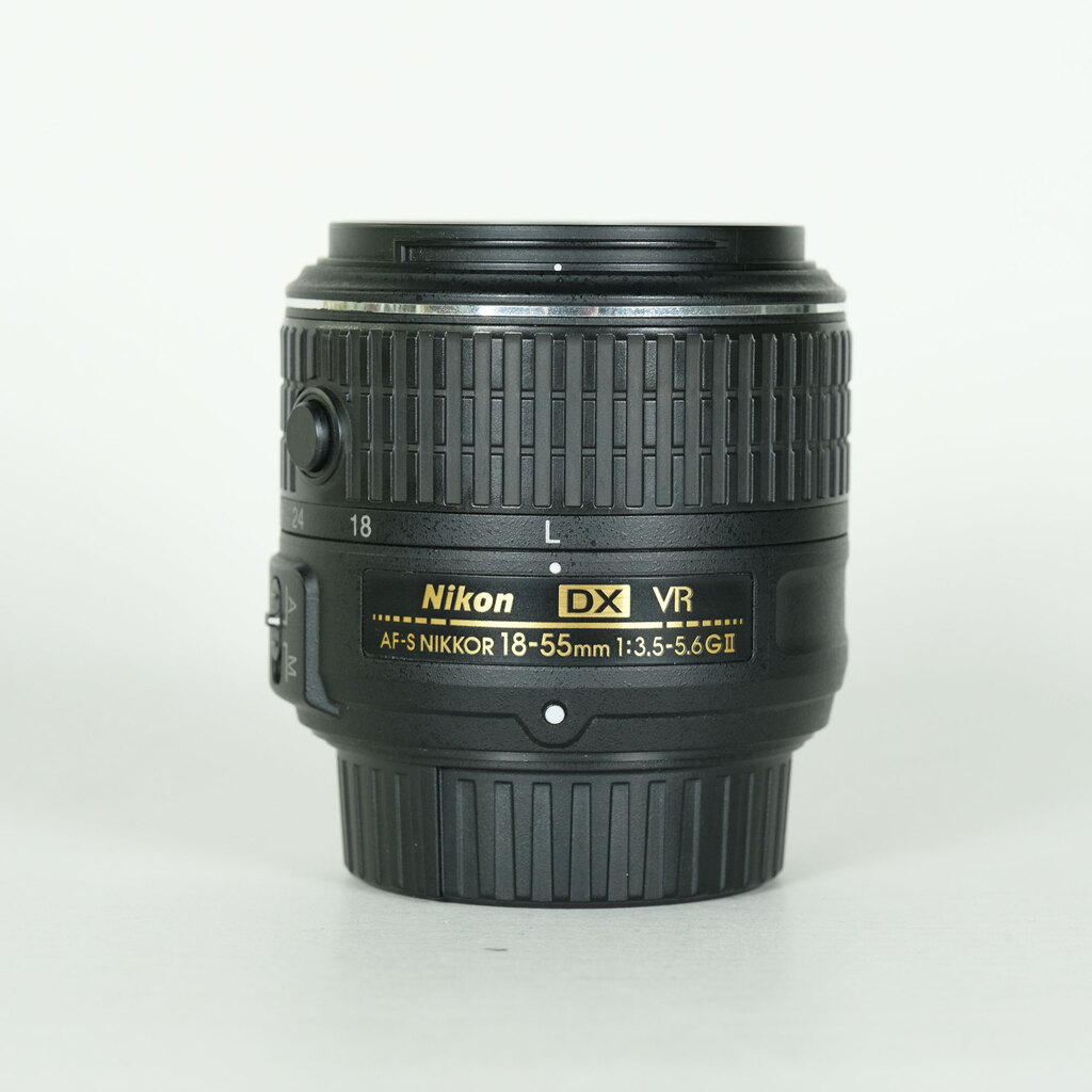 AF-S DX NIKKOR 18-55mm f/3.5-5.6G VR II 中古価格比較 - 価格.com