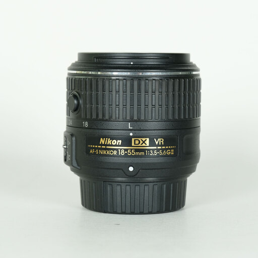 Nikon AF-S DX NIKKOR 18-55mm f3.5-5.6G VR II