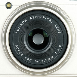 FUJIFILM XF10 シャンパンゴールド