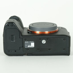 SONY α7 IV(ILCE-7M4) SONY α7 IV(ILCE-7M4)