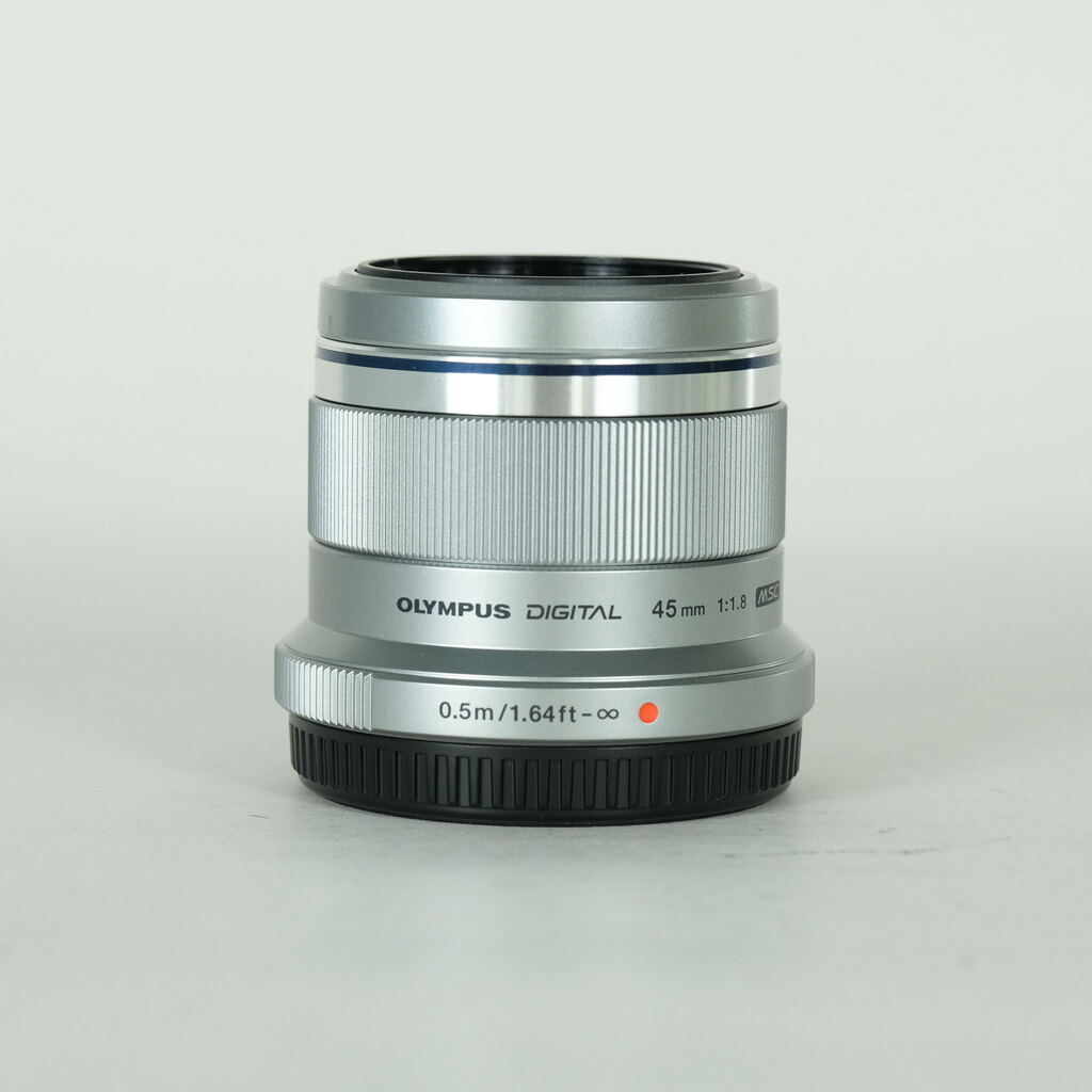 M.ZUIKO DIGITAL 45mm F1.8 [シルバー] 中古価格比較 - 価格.com