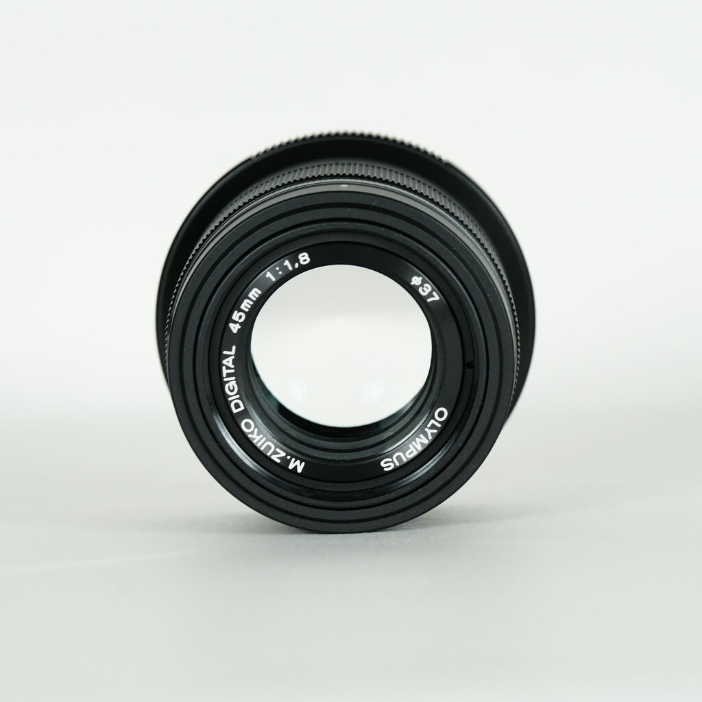 OLYMPUS M.ZUIKO DIGITAL 45mm F1.8