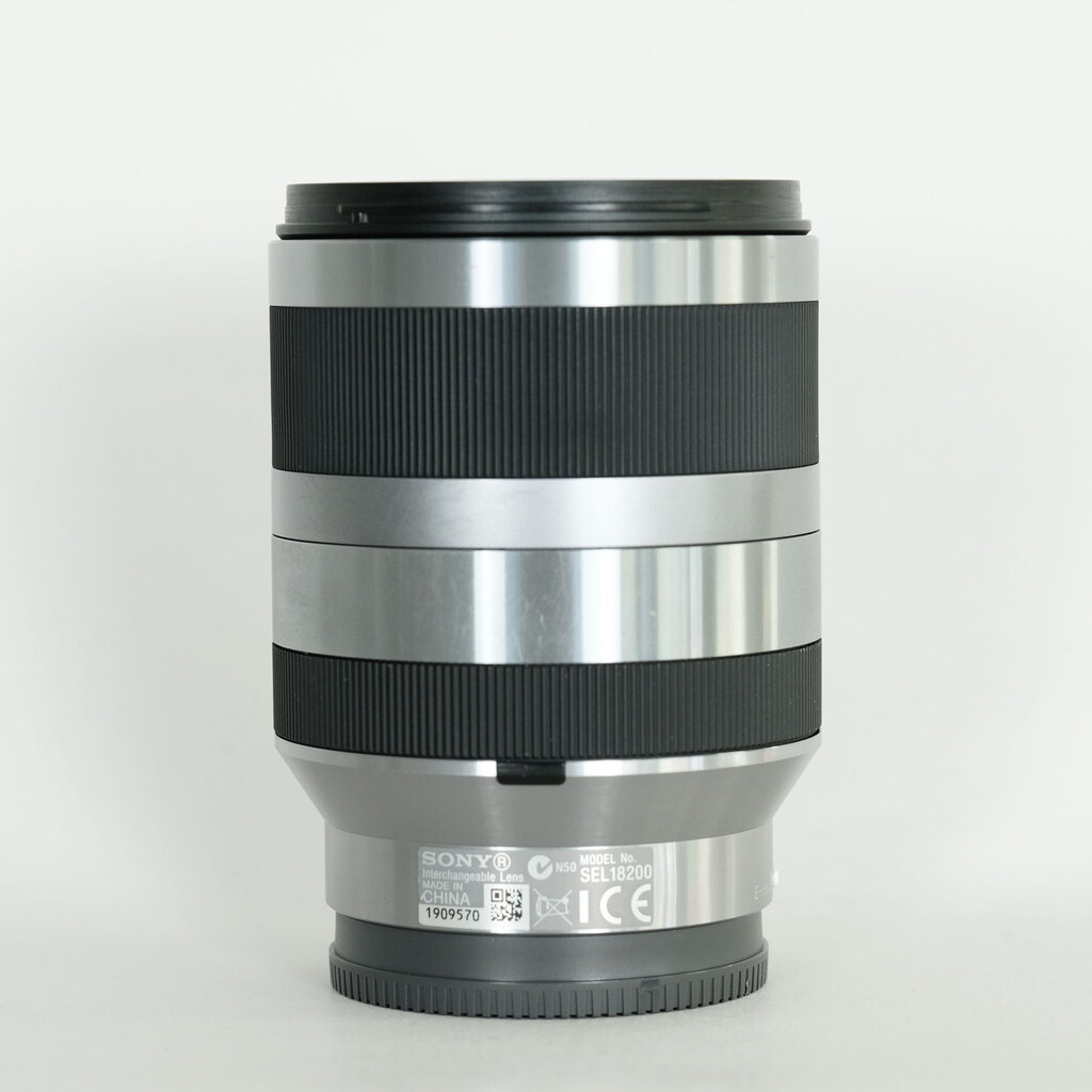 SONY E18-200mm F3.5-6.3 OSS SEL18200