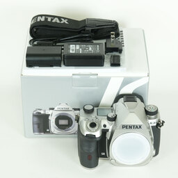 PENTAX K-3 Mark III ボディ シルバー PENTAX K-3 Mark III ボディ シルバー