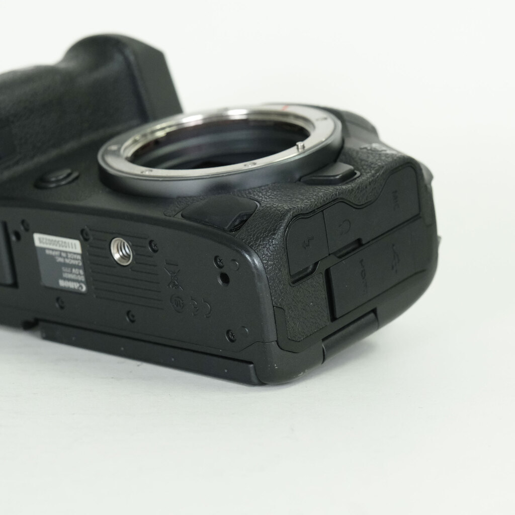 Canon EOS R5 Canon EOS R5