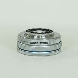 OLYMPUS M.ZUIKO DIGITAL ED 14-42mm F3.5-5.6 EZ シルバー