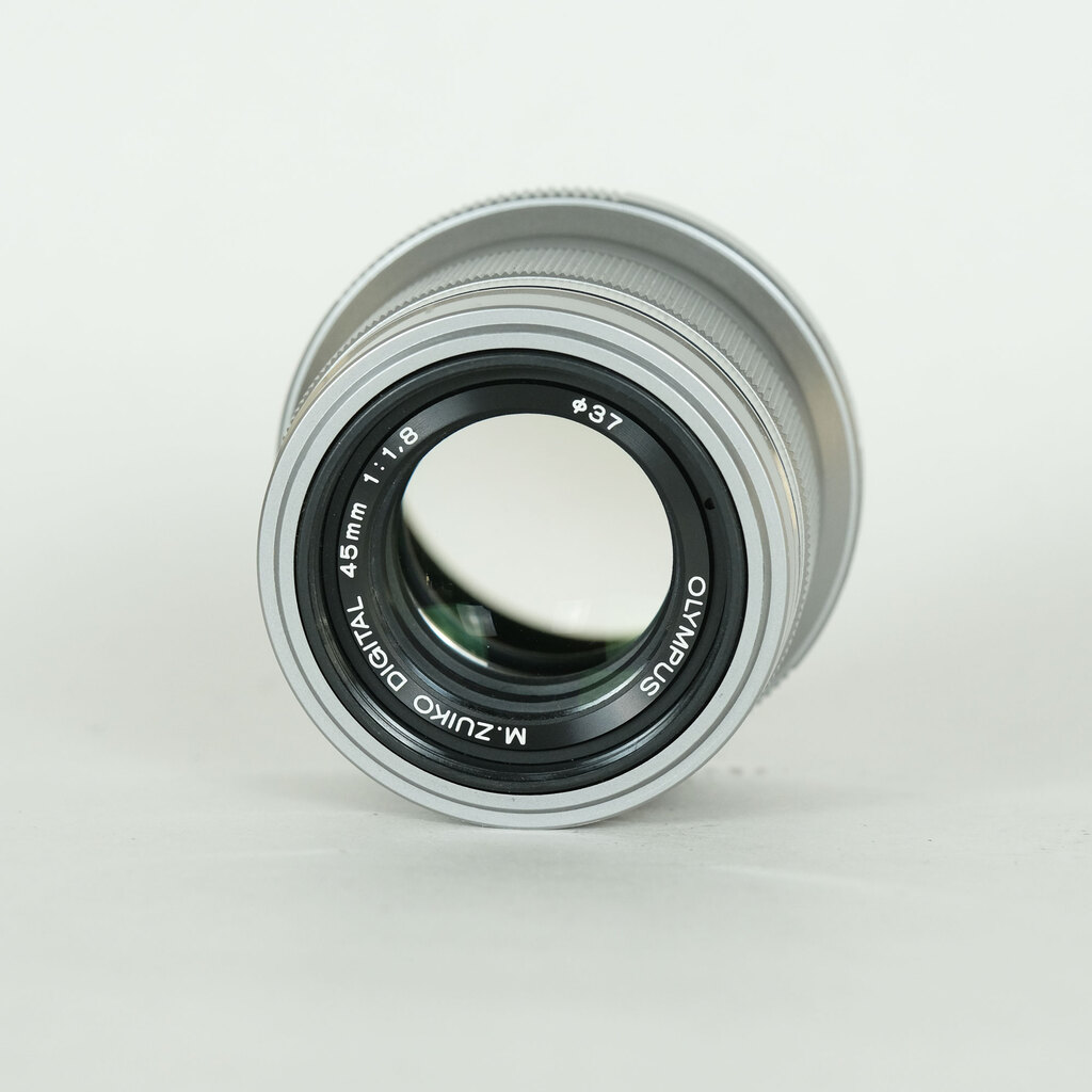 OLYMPUS M.ZUIKO DIGITAL 45mm F1.8