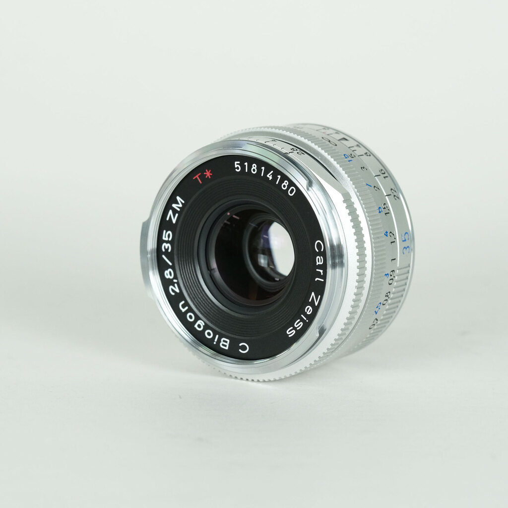 Carl Zeiss C Biogon T*2.8/35ZM シルバーの出品 | ONE SCENE（ワン