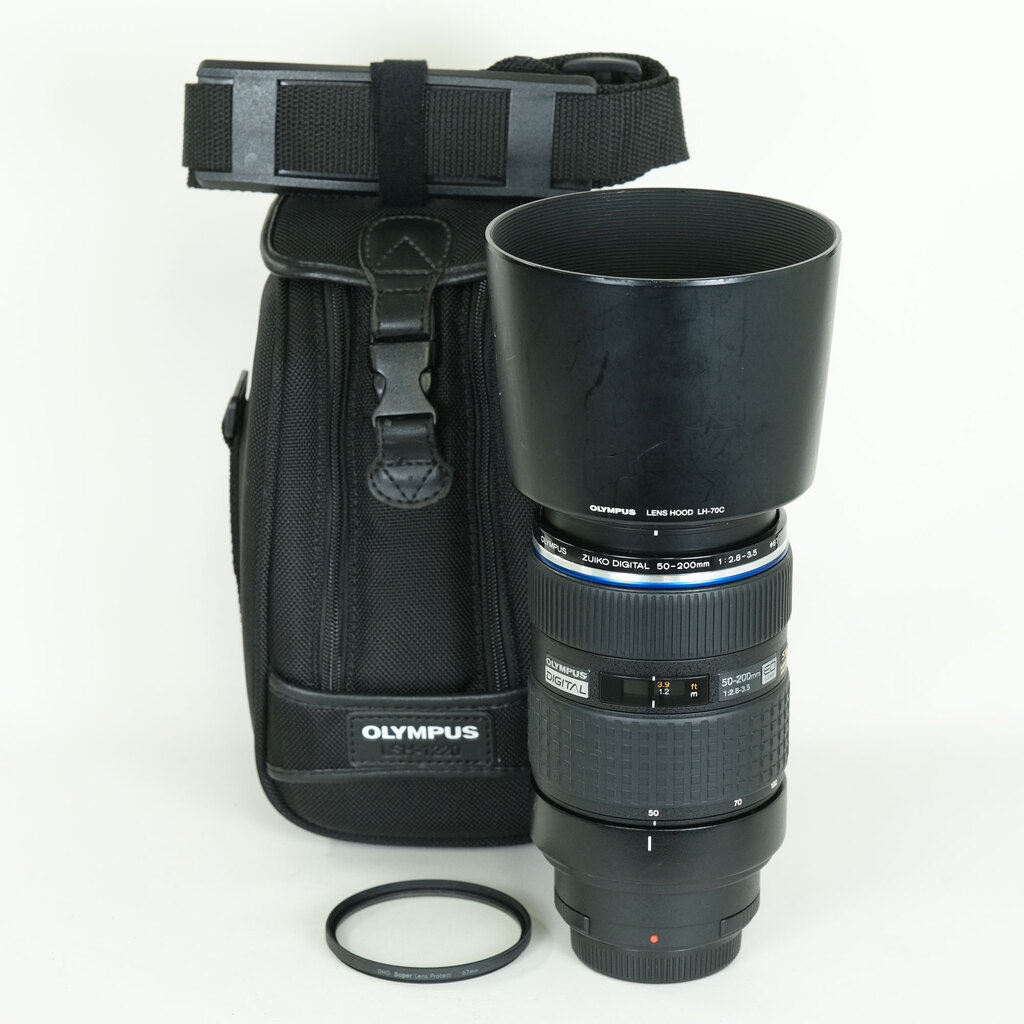 OLYMPUS ZUIKO DIGITAL ED 50-200mm F2.8-3.5 SWD