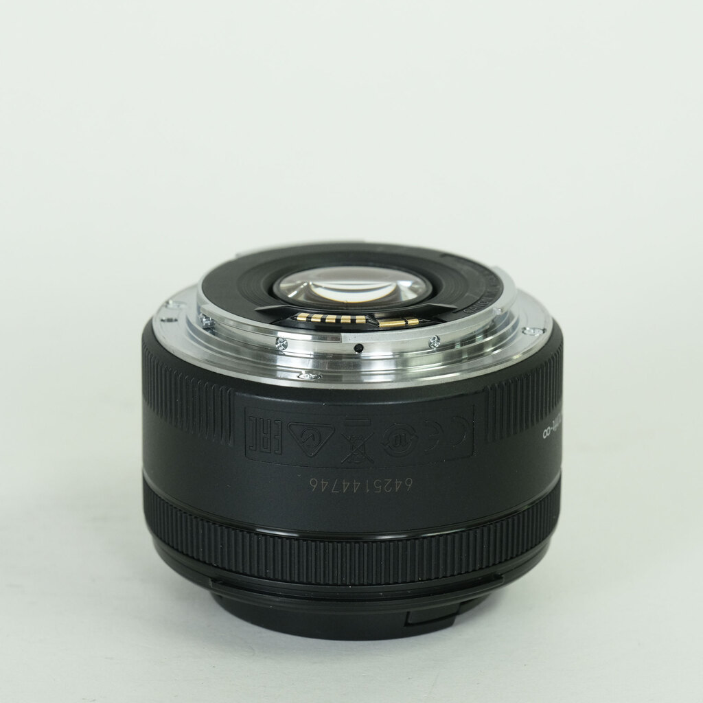 Canon EF50mm F1.8 STM Canon EF50mm F1.8 STM