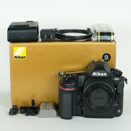 Nikon D850