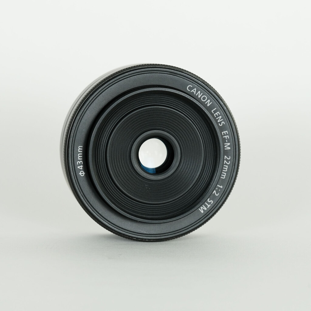 Canon EF-M22mm F2 STM