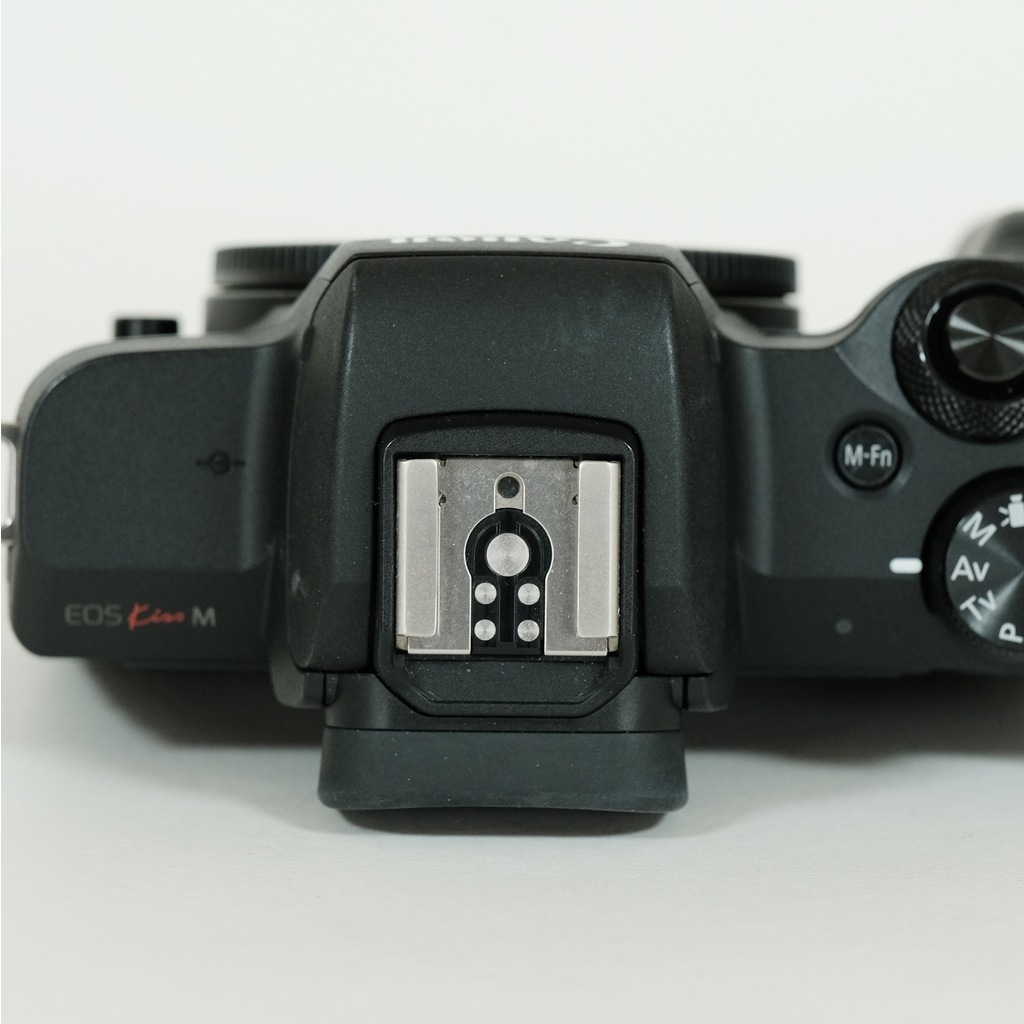 Canon EOS Kiss M