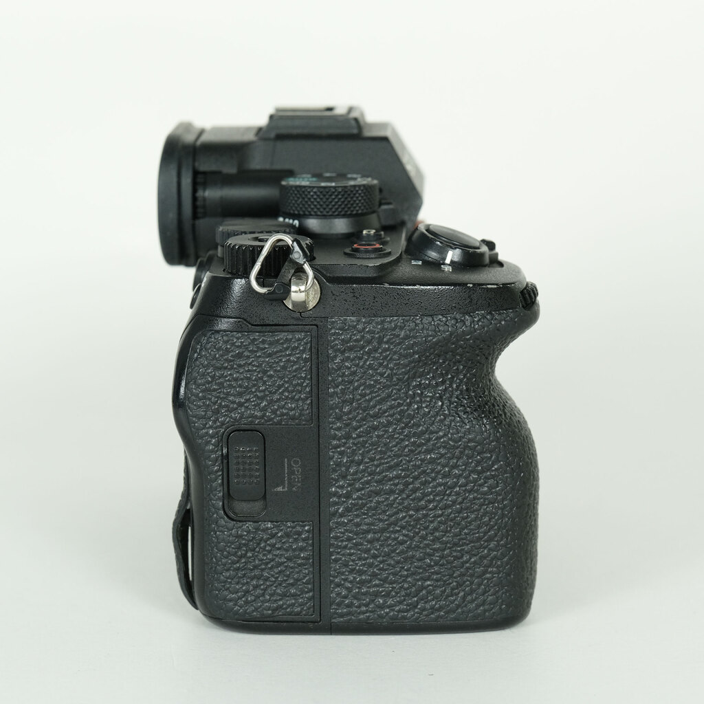 SONY ��7 IV�iILCE-7M4�j [�{�f�B]