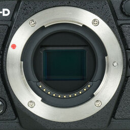 OLYMPUS OM-D E-M5 Mark II