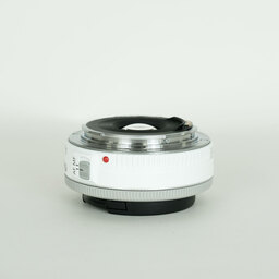 Canon EF40mm F2.8 STM ホワイト Canon EF40mm F2.8 STM ホワイト