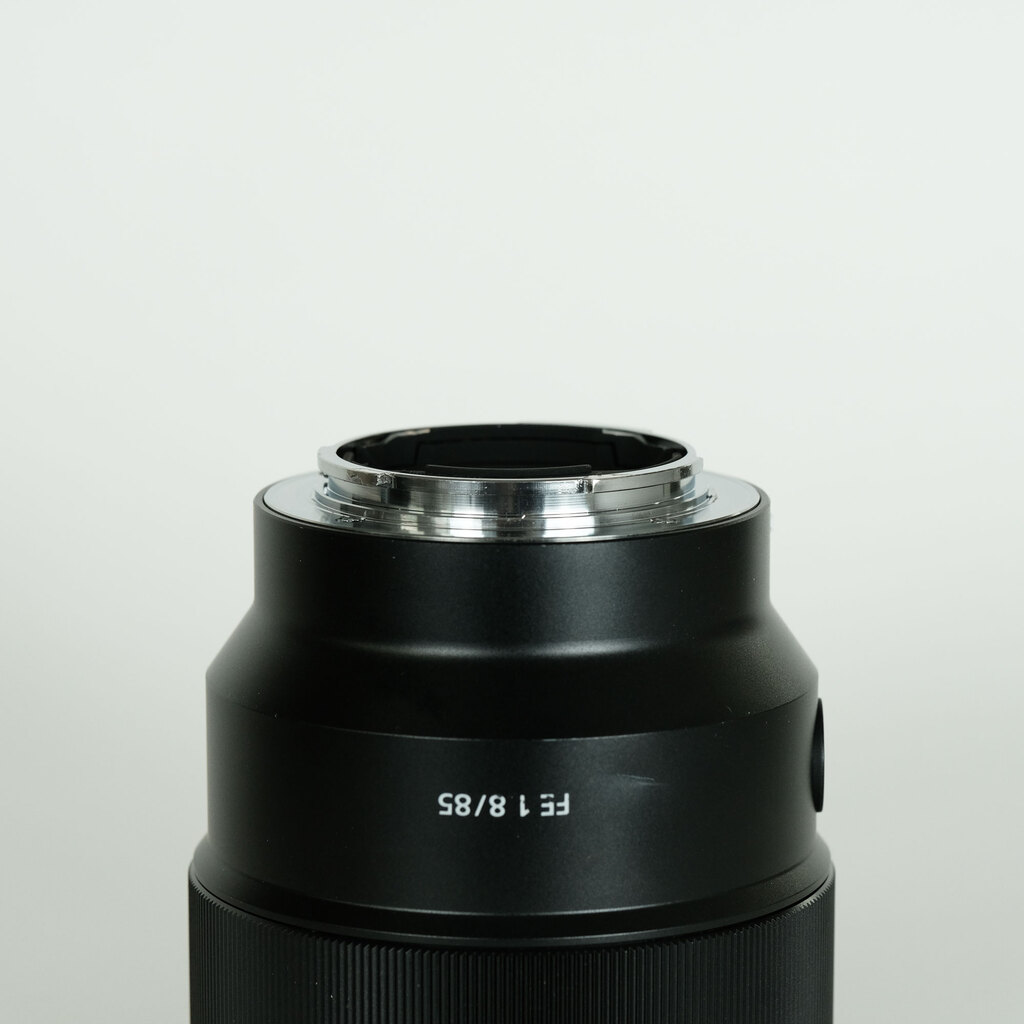 SONY FE 85mm F1.8 SEL85F18