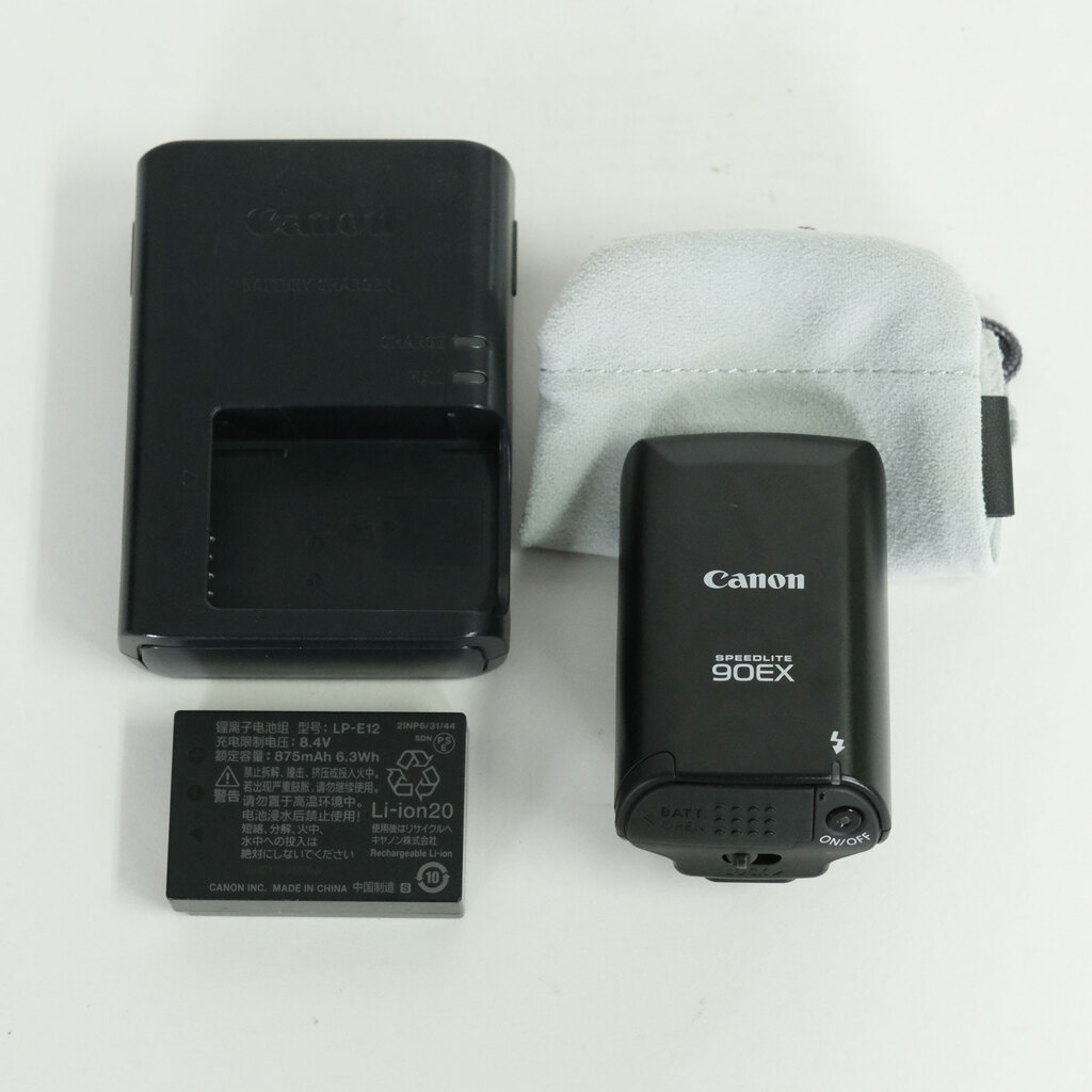 Canon EOS Kiss M Canon EOS Kiss M