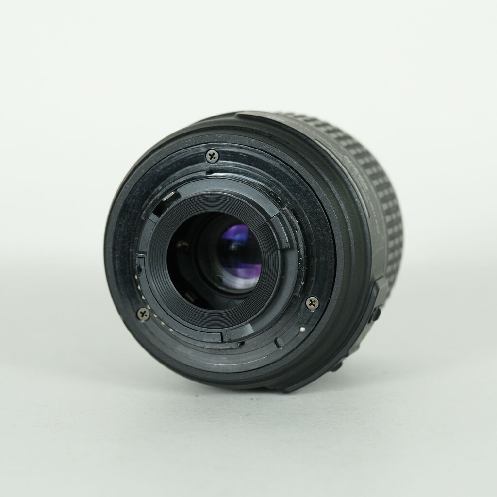 Nikon AF-S DX NIKKOR 18-55mm F3.5-5.6 G VRの出品 | ONE SCENE（ワン