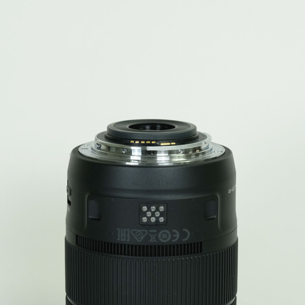 Canon EF-S18-135mm F3.5-5.6 IS USM Canon EF-S18-135mm F3.5-5.6 IS USM