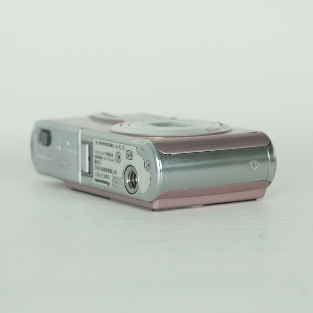 Panasonic DMC-FX01 ミスティピンクの出品 | ONE SCENE（ワンシーン）