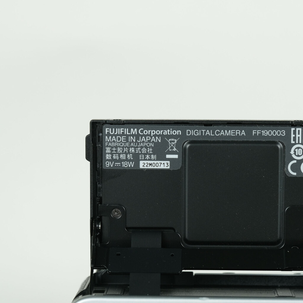 FUJIFILM X100V シルバー