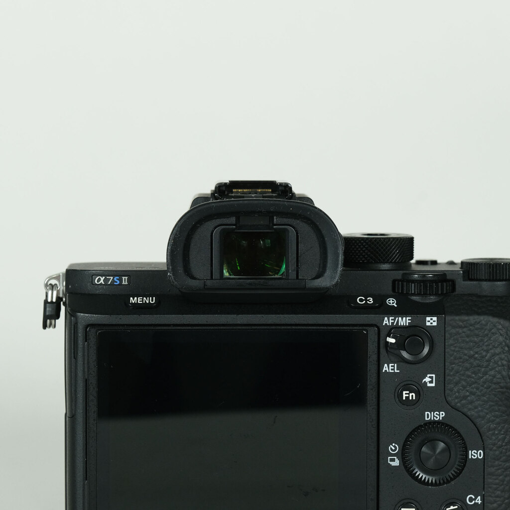 SONY α7S II（ILCE-7SM2）の出品 | ONE SCENE（ワンシーン）