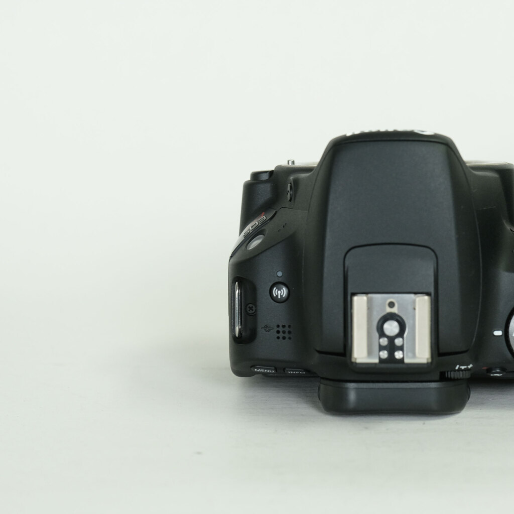 Canon EOS Kiss X9