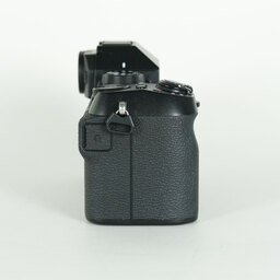 FUJIFILM X-S20
