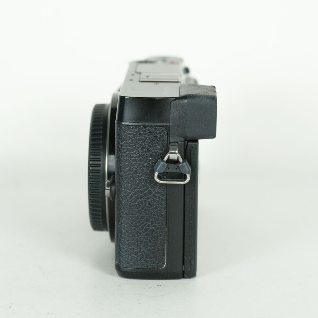 Panasonic LUMIX DMC-GX7MK2 ボディ ブラックの出品 | ONE SCENE（ワン