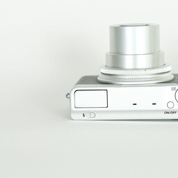 FUJIFILM XQ2 シルバー