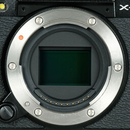 FUJIFILM X-S10