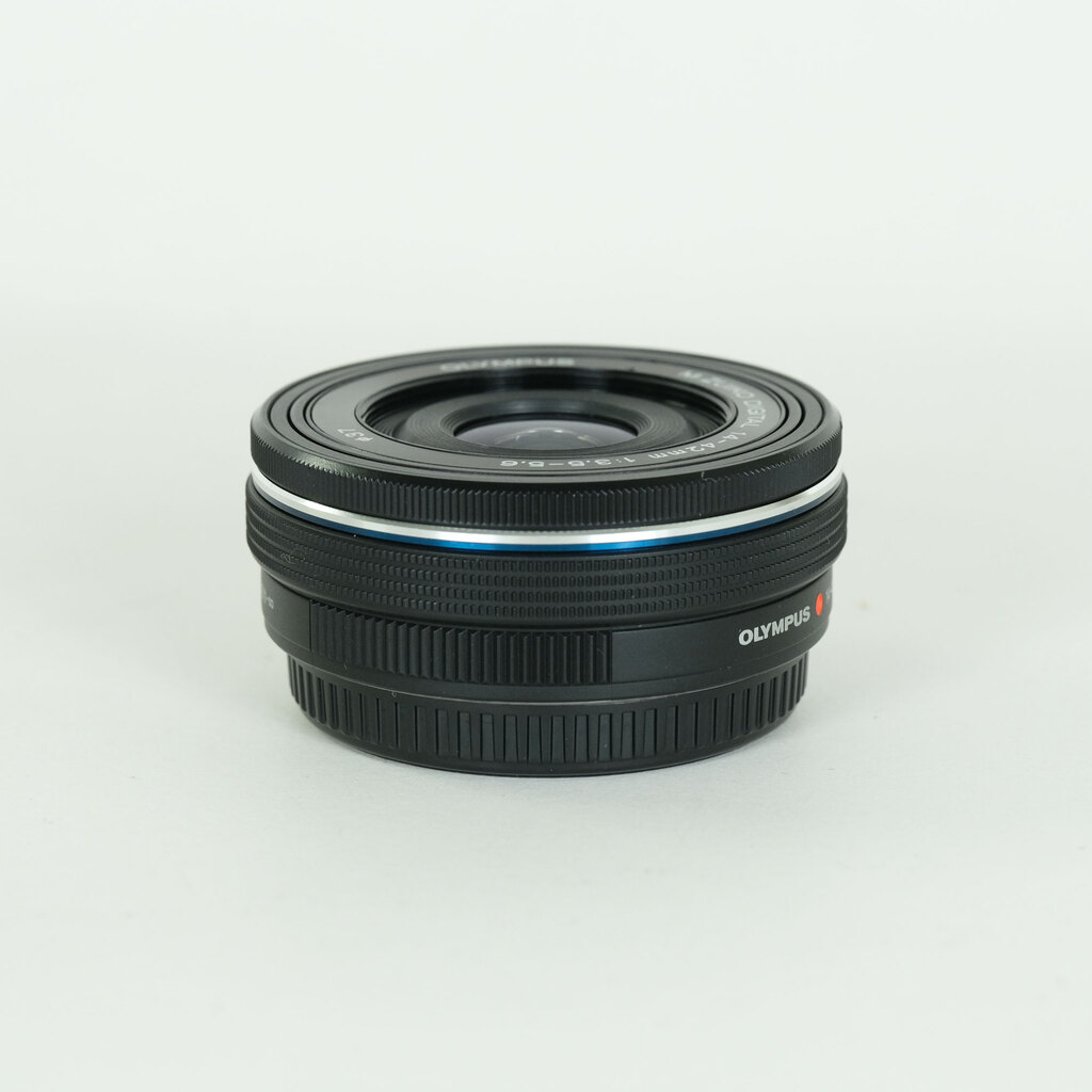 OLYMPUS M.ZUIKO DIGITAL ED 14-42mm F3.5-5.6 EZ ブラック OLYMPUS M.ZUIKO DIGITAL ED 14-42mm F3.5-5.6 EZ ブラック