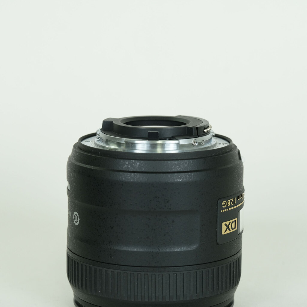 Nikon AF-S DX Micro NIKKOR 40mm f/2.8G
