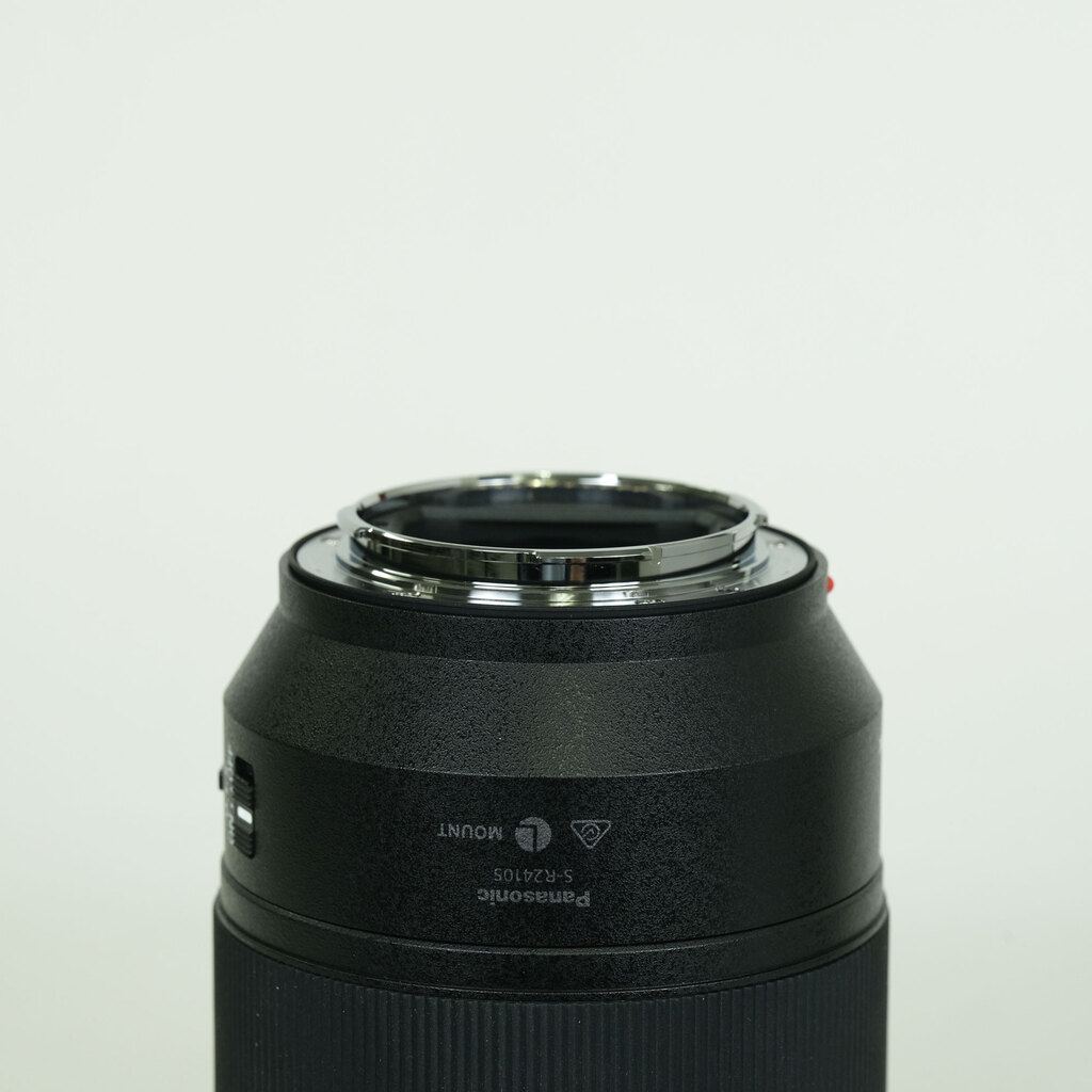 Panasonic LUMIX S 24-105mm F4 MACRO O.I.S.