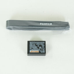 FUJIFILM X-M5
