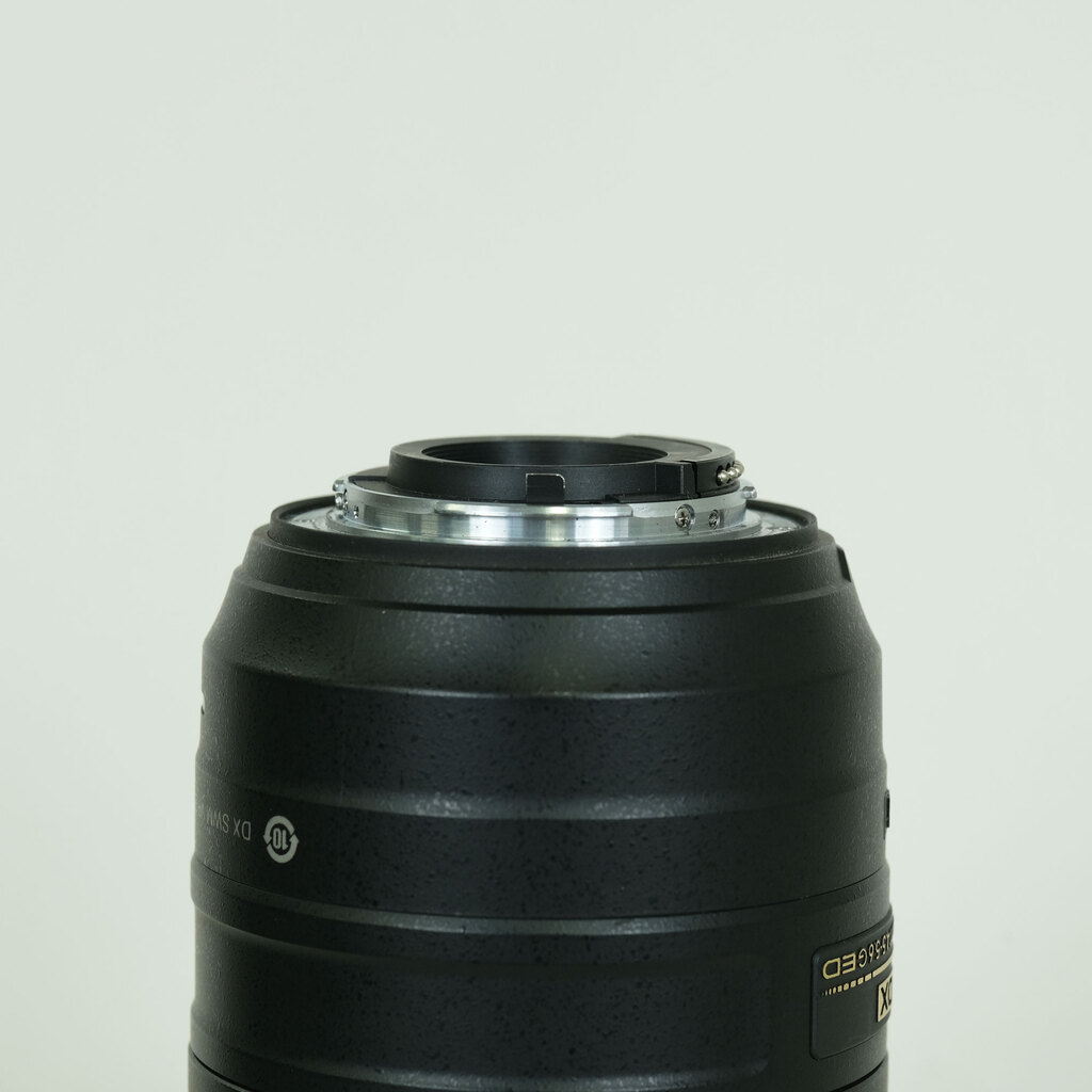 Nikon AF-S DX NIKKOR 55-300mm F4.5-5.6G ED VR Nikon AF-S DX NIKKOR 55-300mm F4.5-5.6G ED VR