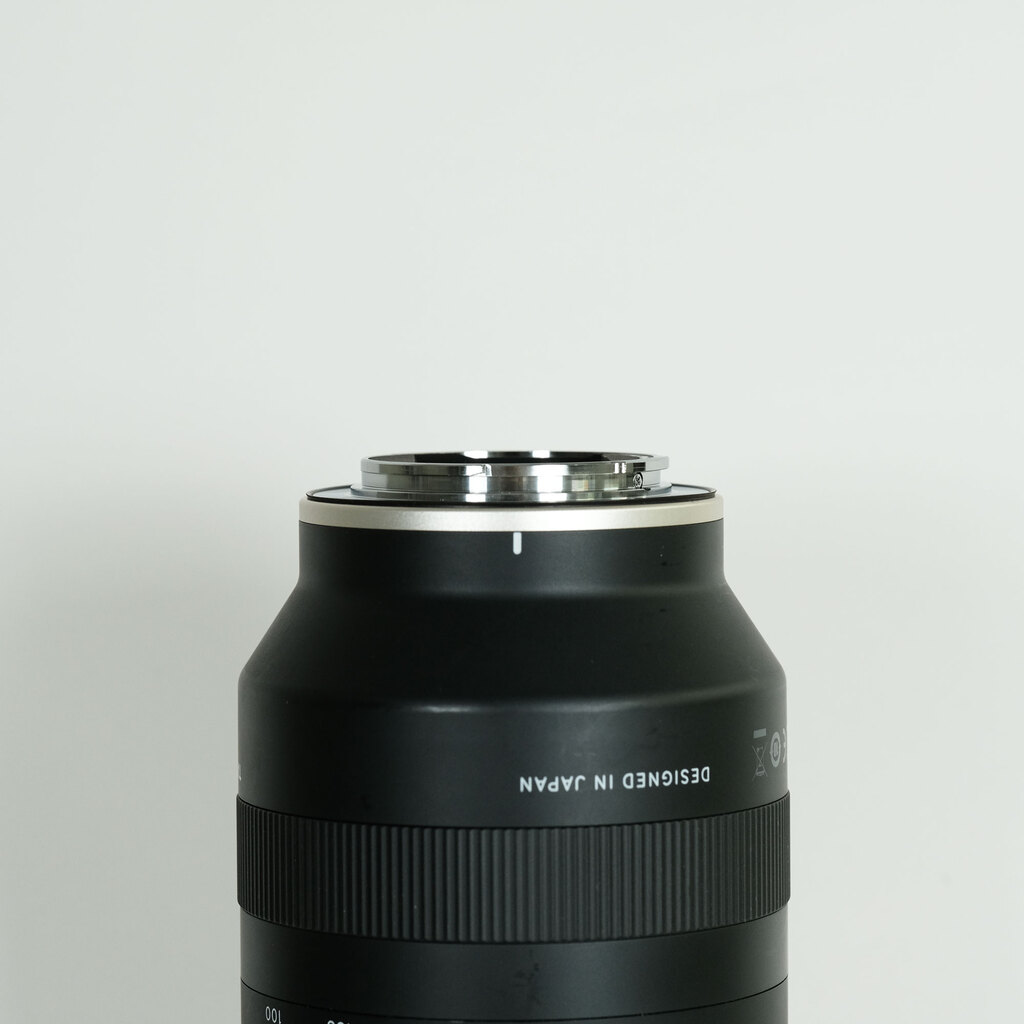 TAMRON 70-180mm F/2.8 Di III VXD (Model A056) [ ソニーE用 ]