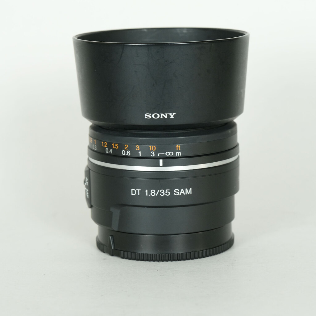 SONY DT 35mm F1.8 SAM SAL35F18の出品 | ONE SCENE（ワンシーン）
