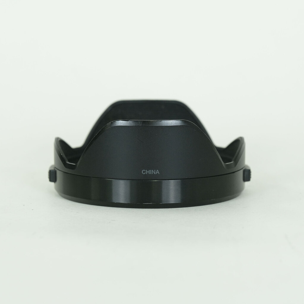 OLYMPUS M.ZUIKO DIGITAL ED 12-40mm F2.8 PRO OLYMPUS M.ZUIKO DIGITAL ED 12-40mm F2.8 PRO