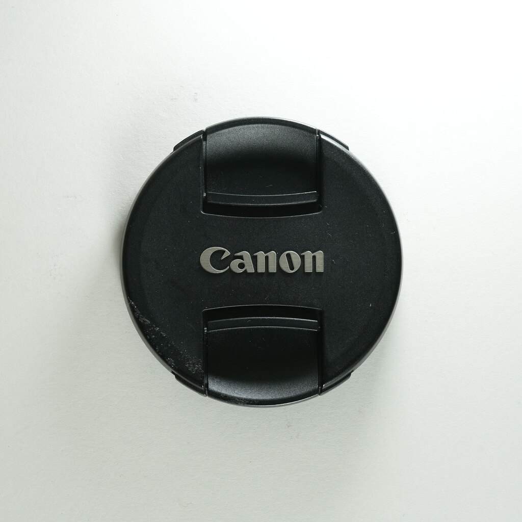 Canon EF-S18-135mm F3.5-5.6 IS USM