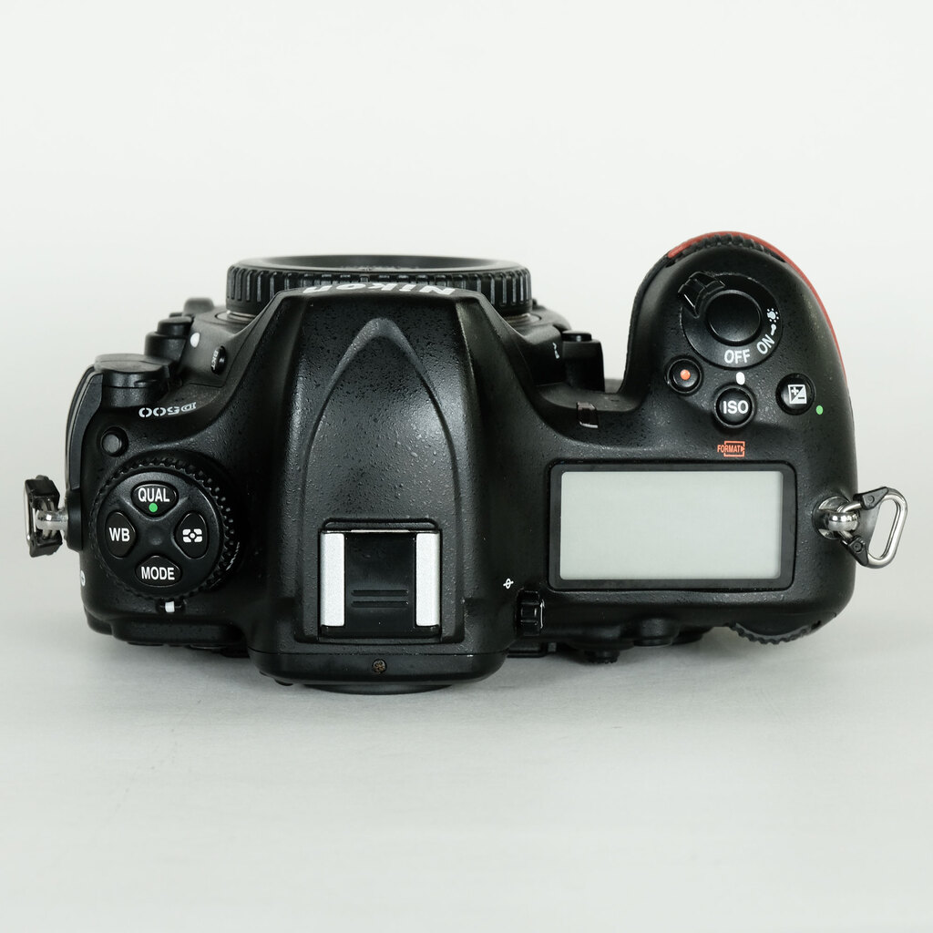 Nikon D500