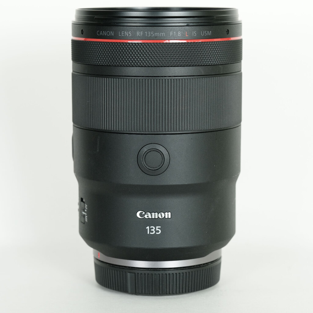 Canon RF135mm F1.8 L IS USM Canon RF135mm F1.8 L IS USM